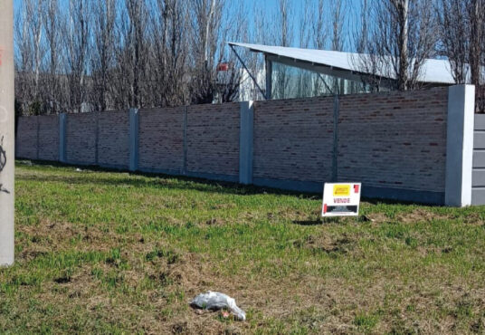 Terreno de 326 m² en Pablo Pizzurno