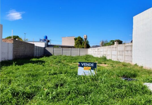 Terreno de 341 m² en Italia